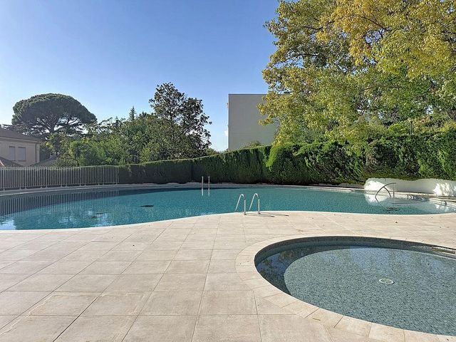 Appartement F4 à vendre - 4 pièces - 112.0 m2 - CANNES - 06 - PROVENCE-ALPES-COTE-D-AZUR - Century 21 Adhère Transactions